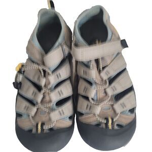 Keen size 4 boys youth sandal athletic outdoor hiking play school adjustable